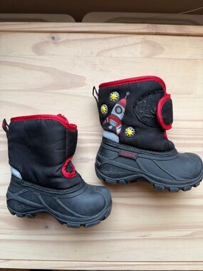 Kids Black and Red Rocket Snow Boots by Icicles